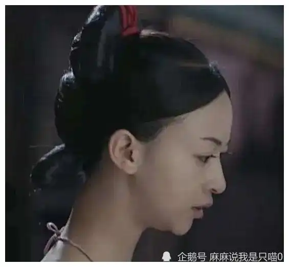 明星动下巴千奇百怪,李小璐又尖又翘,孙菲菲不愿照镜子