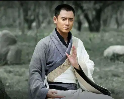 慕容复和乔峰齐名,为何不能实现抱负或和一个人有关