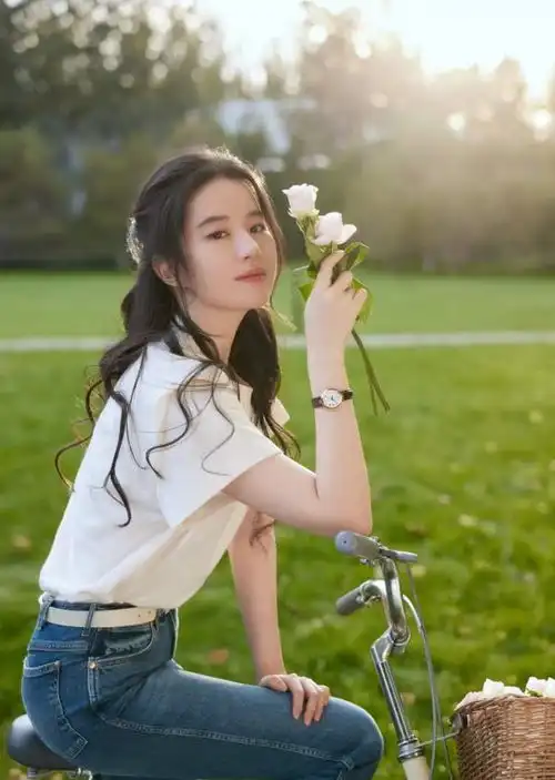 20位女星2022新年照,你觉得谁的状态最好呢