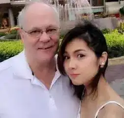 相差40岁的婚姻,72岁老人直言妻子不爱他,只是贪图他的钱