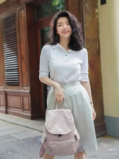 聪明的女人就要懂得打扮,学习三木配色技巧,让你美成焦点