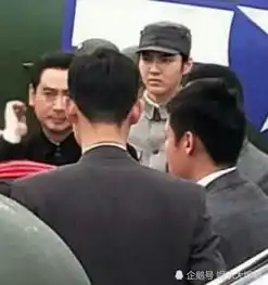吴亦凡军装剧透照曝光,立体脸变婴儿肥,网友大碗宽面吃多了