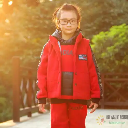 奇异家族男女童冬季套头衫