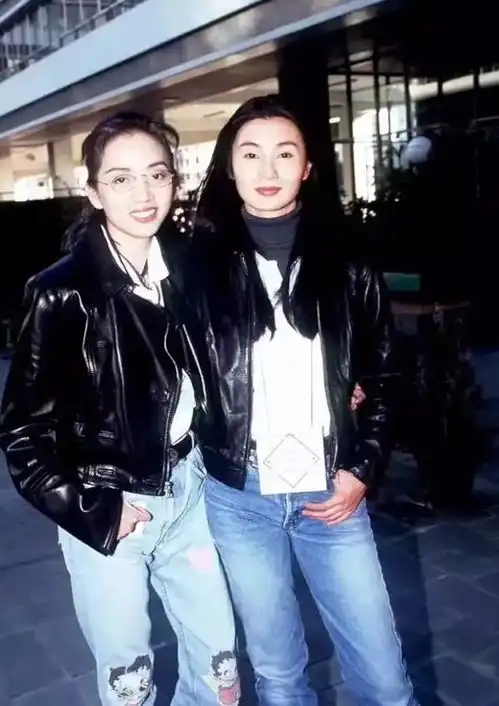 90年代那些潮流时装,放在今天也不会过时