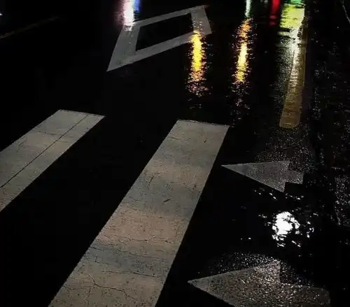 不主动就是答案没有回应就等于拒绝