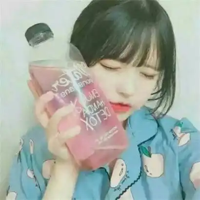 可爱的头像女生小清新,青春里的那一抹迷人的微笑