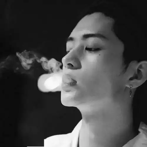 头像撒娇是察觉到了被偏爱的可能