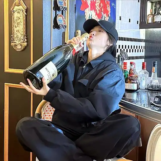 张易困的相册以后就可以随心所欲换头像了