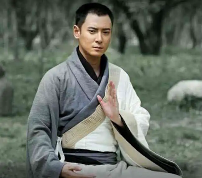 倚天中最低调高手武功不下张无忌,他是谁