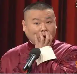 轻松一刻房东大叔来收房租,看到我手里的馒头,语重心长的对我说