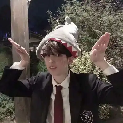 逗比情侣头像一左一右史上最逗比的情侣头像