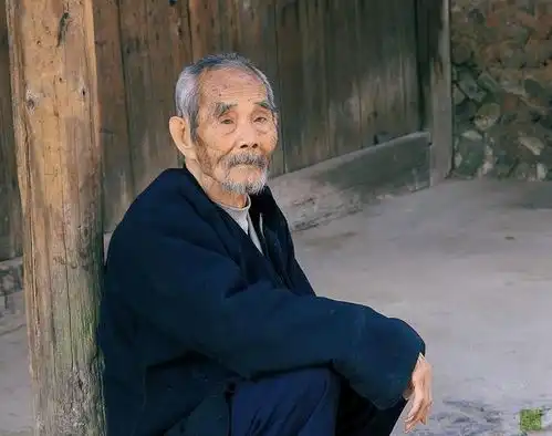 那些没结婚的人,晚年过得咋样真的很凄惨吗这里面有啥说法