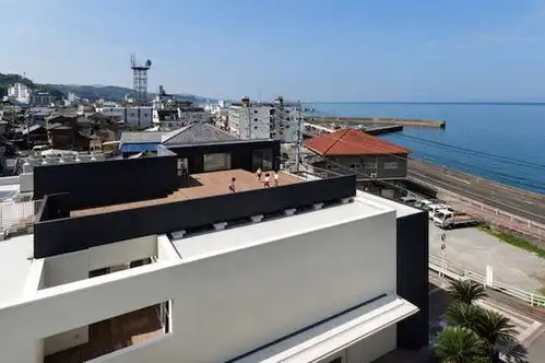 蓝天大海日本幼儿园美如画