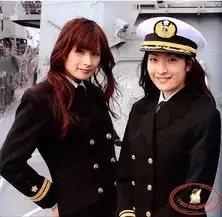 日本自卫队女兵换了军装的女优