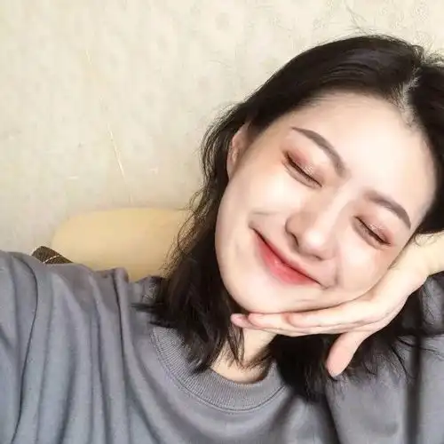 头像在所有人事已非的景色里,我最喜欢你