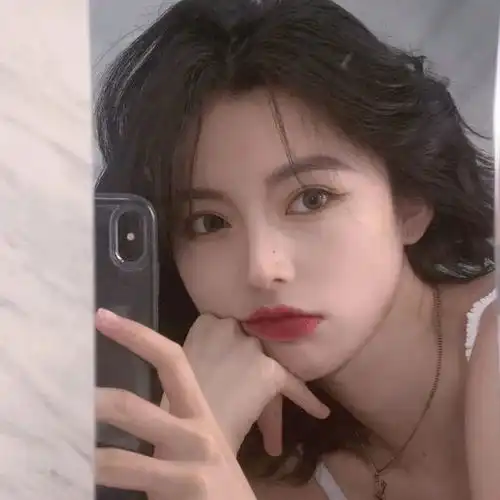 ins风真人女生头像日子好好过下次还要分享好消息
