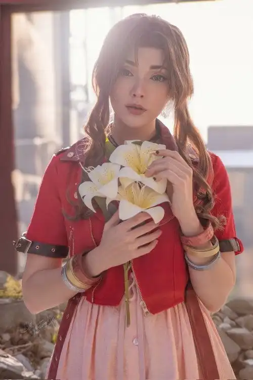 乌克兰小姐姐cosff7re爱丽丝清纯可爱美如画