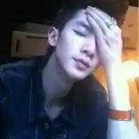 时光是琥珀,泪一滴滴被反锁