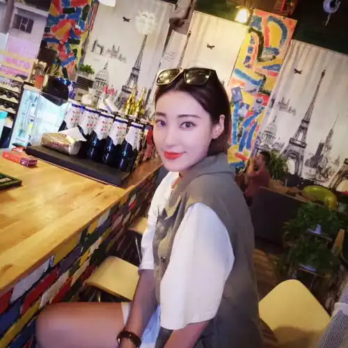 还没开赛就被重姐暴风式美哭,数百位小姐姐pick谁