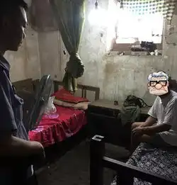 妈妈这是在哪里,干什么呢