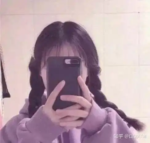 萝莉主播被翻车,卖惨卖假货直播1小时赚1辆奔驰