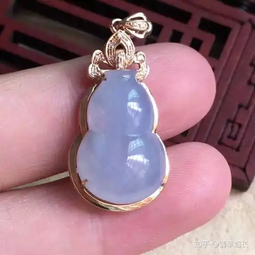 什么人适合翡翠葫芦翡翠葫芦的寓意有哪些