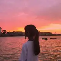 qq闺蜜头像背影