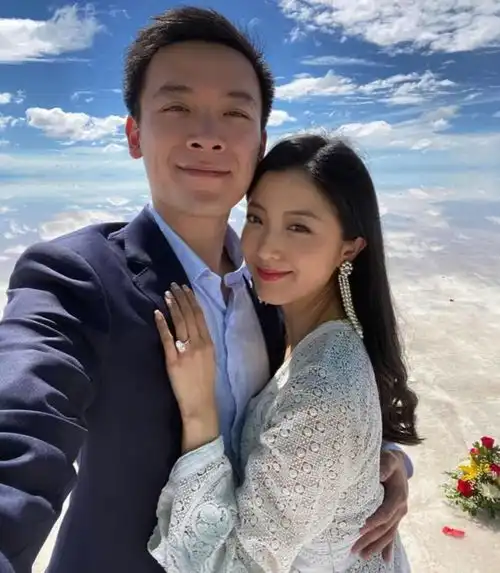 她是香港名媛,差点成为赌王儿媳,却在闺蜜怀孕期间与她老公亲热