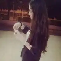 彩色光下侧面长发唯美清新微信头像