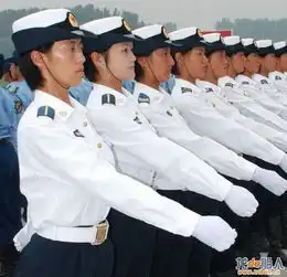 国庆阅兵倒计时汗水湿透女兵军服