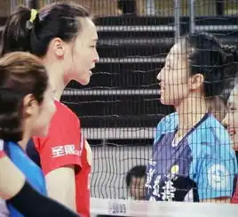 丁霞惠若琪相亲相爱中国女排的好闺蜜,堪称一对活宝