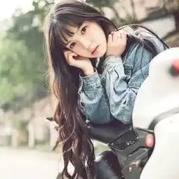 时尚圈大回潮,厚刘海又重出江湖啦