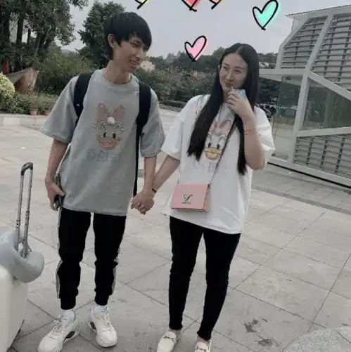 梦泪给梦嫂转账,不小心暴露梦嫂的备注,兮兮你瞒了我五年