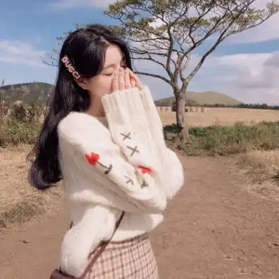 2023可爱精致女生唯美图片