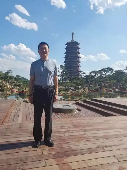 空气好了,他却走了默哀上周五,一名五十岁环保卫士离开了我们