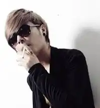 找个墨镜男头像