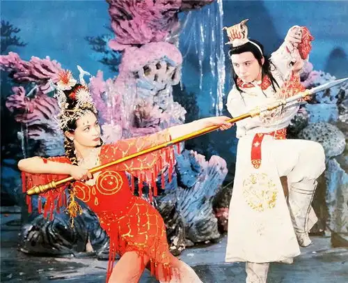 孙悟空偷来人参果,为啥没有分给白龙马吃不是忘了,而是故意的