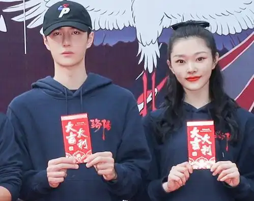 被嫩模坑,靠吴千语翻身,如今被张馨月拿捏得死死的,林峯玩得起2