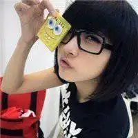 最近流行的快手戴眼镜美女头像微信头像图片大全