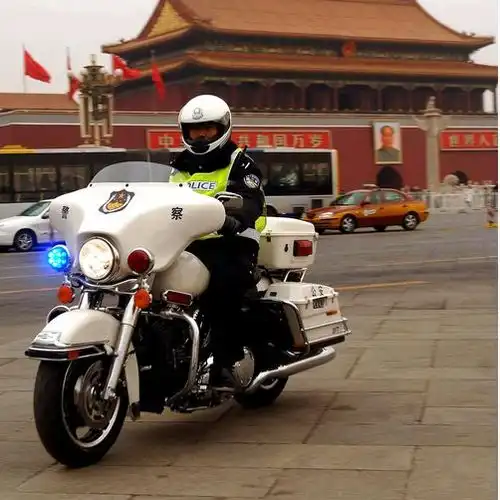 也谈辽宁舰出海,高端摩托如何与警务联姻,先进制造业发展是否终于政策陷阱