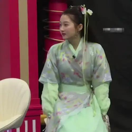 王牌6王牌家族cos角色,路透照已传开,关晓彤造型我爱了