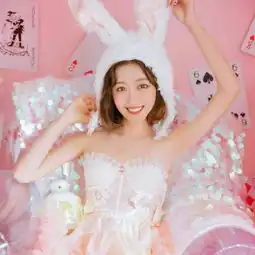 qq闺蜜头像一对两张唯美我害怕有人比我对你更好