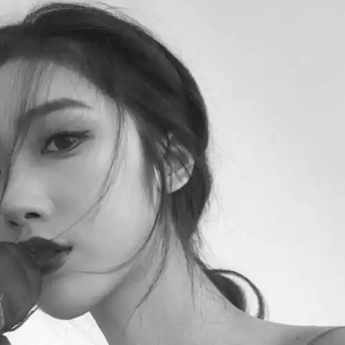 抖音上高冷霸气的句子想要活得顺畅,请时刻带上脑子