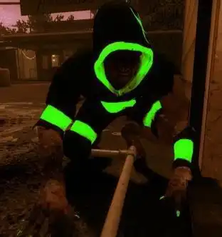 求求生之路2里的荧光hunter的mod