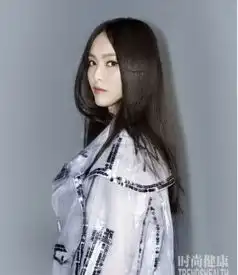 惊喜不断唐嫣化身个性少女,释放随性魅力