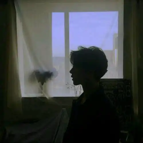 男人一旦厌烦你,就会有这四种表现