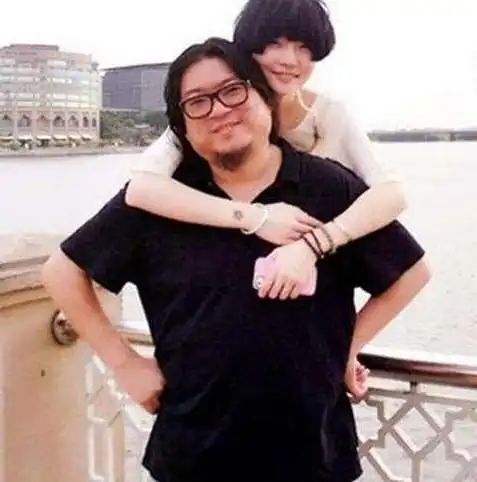 40岁阿朵自曝恋情,直言有男友但恐婚,曾遭前任劈腿骗钱
