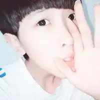 清新时髦qq男生头像太阳是我搓圆的