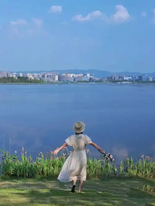 成都8个看海地,带你穿越三亚洱海,浪漫出游