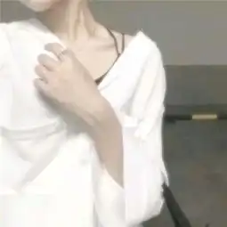 情侣头像一眼见你万物不及